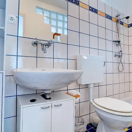 Quaint In With Pool Villa